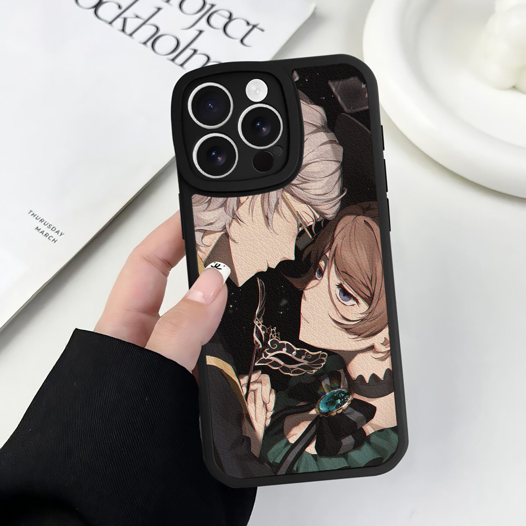 （画像用） 文豪ストレイドッグス Bungo Stray Dogs 【iPhone 16シリーズ対応】シリコンスマホケース（レザー調） 材質：シリコン
